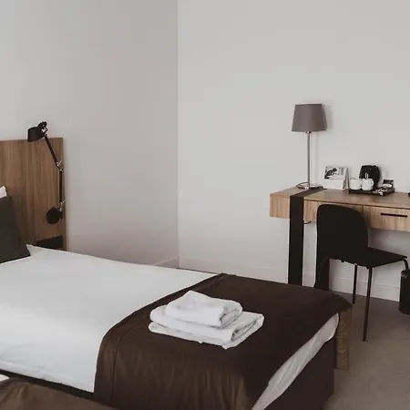 Folwark 4* Łochów