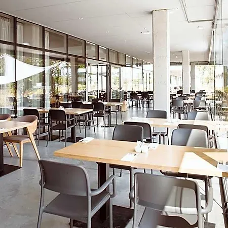 Aparthotel Folwark 4*