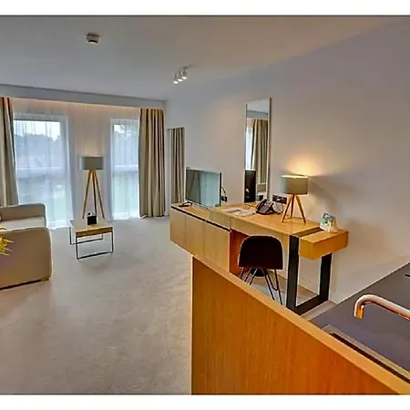 Aparthotel Folwark 4*