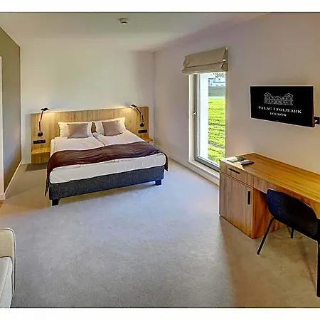 Folwark Aparthotel 4*