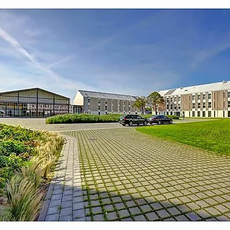 Folwark Aparthotel 4*