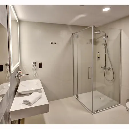 Hotel apartamentowy Folwark 4*