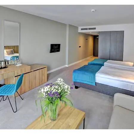 شقة فندقية Folwark Łochów