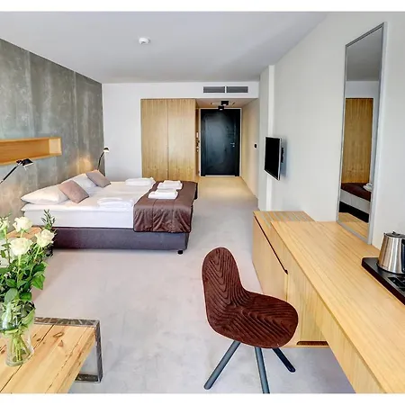 Folwark Hotel apartamentowy 4*