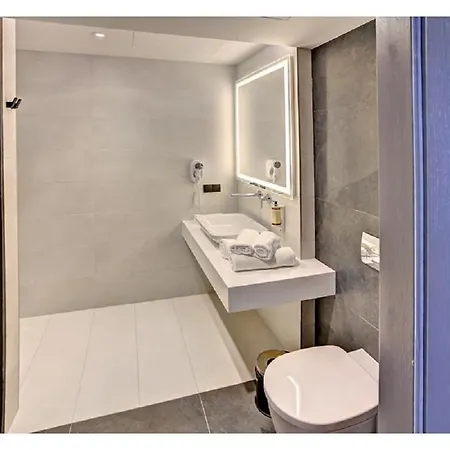 Folwark Aparthotel 4*
