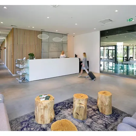 Folwark شقة فندقية Łochów