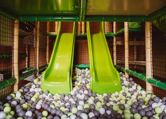 Folwark Aparthotel Łochów