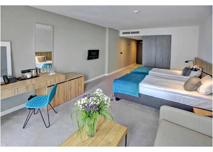 Aparthotel Folwark Łochów