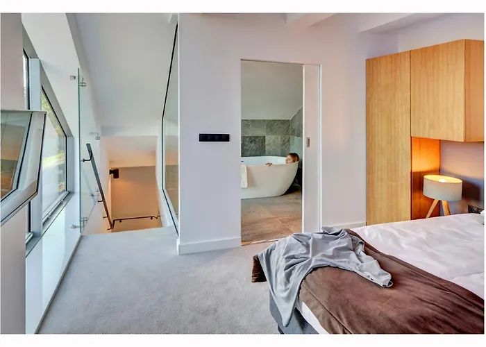 Aparthotel Folwark 4*