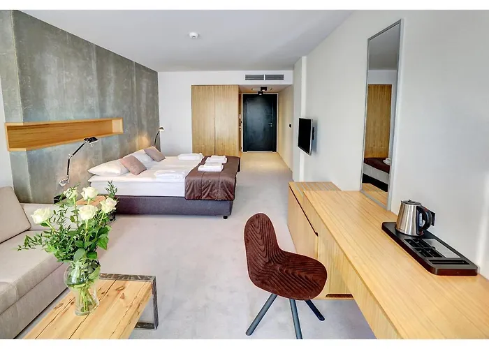 Folwark Aparthotel 4*